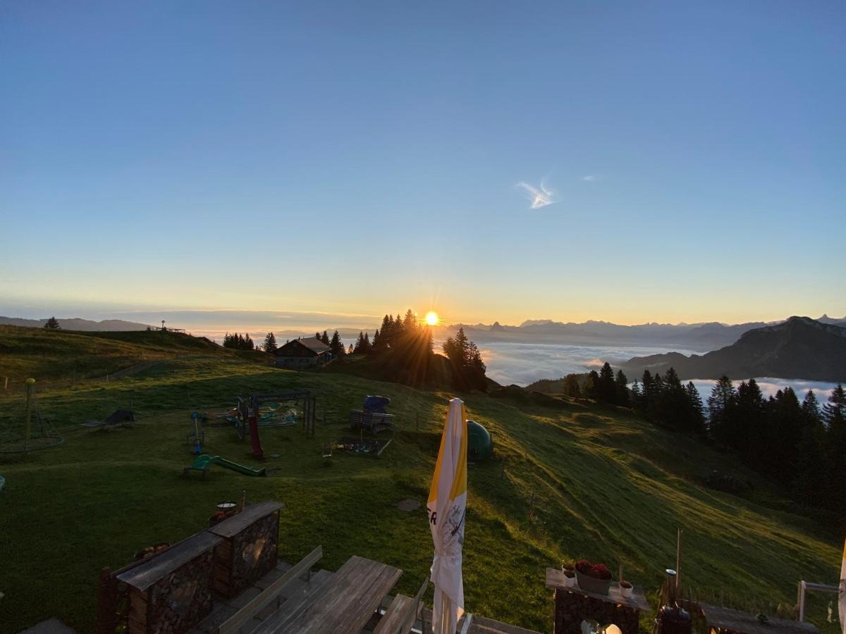 Rigi-Burggeist Alpine Guesthouse Герзау Екстериор снимка