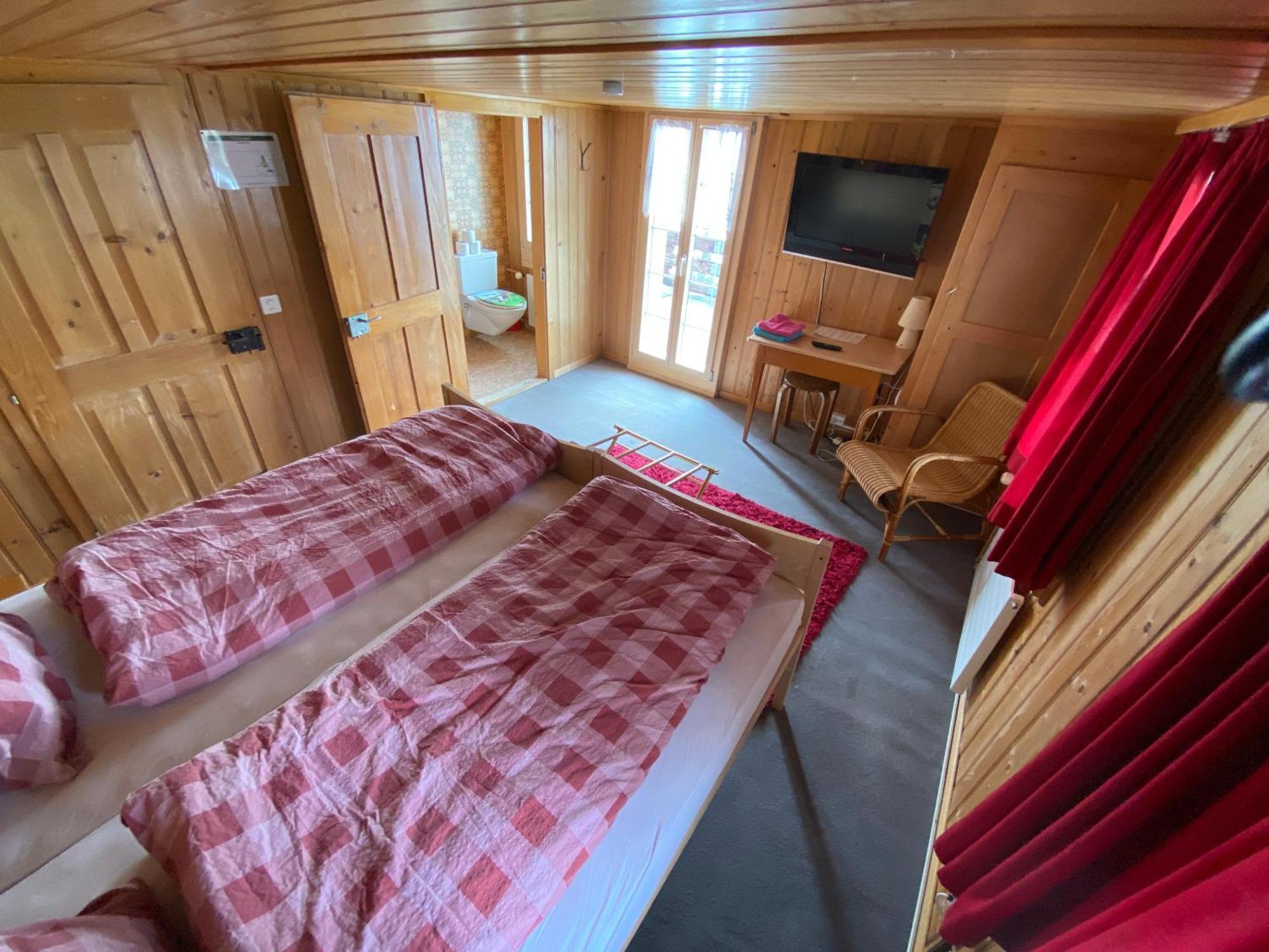 Rigi-Burggeist Alpine Guesthouse Герзау Стая снимка